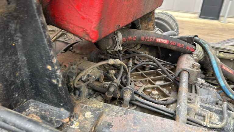 Volquete Renault Kerax 370 (LAMES / STEEL SUSP. / BIG AXLE / GRA...