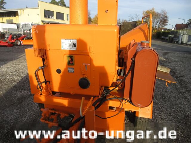 Broyeurs Jensen A3 DI Holzhäcksler Chipper Hatz Diesel M