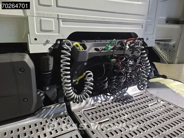 Volumen SCM DAF XF 480 4X2 Mega 2xTanks ACC LED