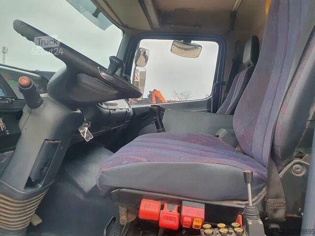 Nosturiauto Mercedes-Benz Atego 1928