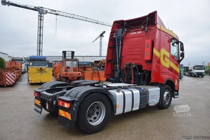 Standaard-SZM Volvo FH 460