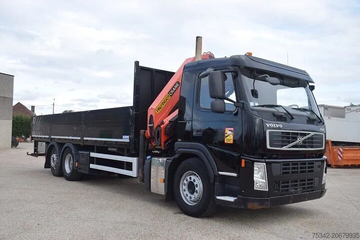Nosturiauto Volvo FM 330