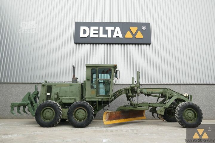 Greideris Caterpillar 130G Ex-army