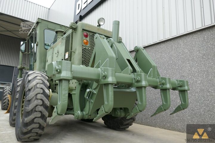 Greideris Caterpillar 130G Ex-army
