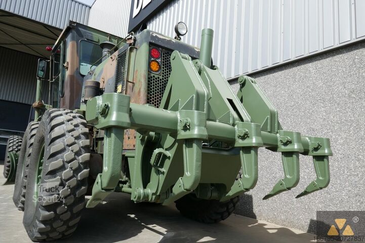 Greideris Caterpillar 130G Ex-army