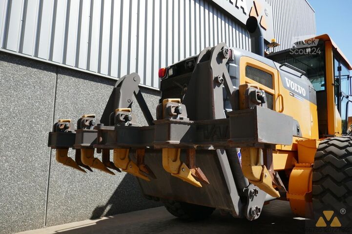 Γκρέιντερ Volvo G946B AWD