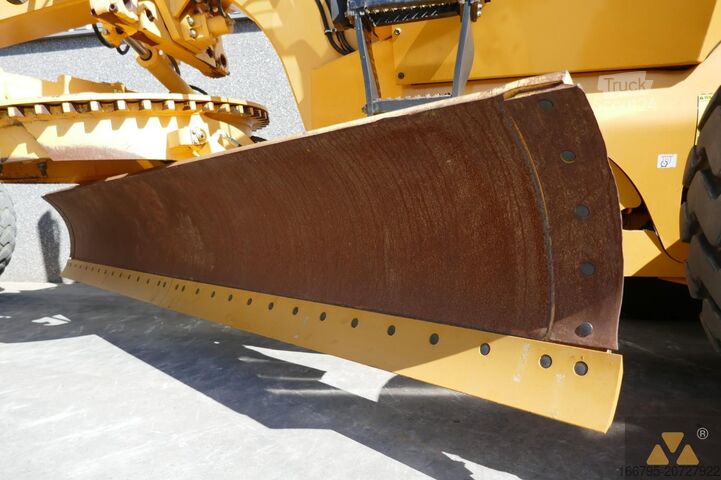 Γκρέιντερ Volvo G946B AWD