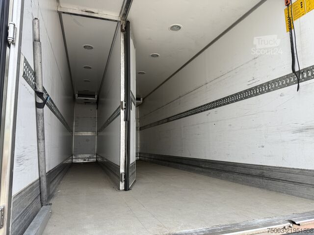 Chladený nákladný automobil Volvo FL250.18 Carrier Supra 850Mt