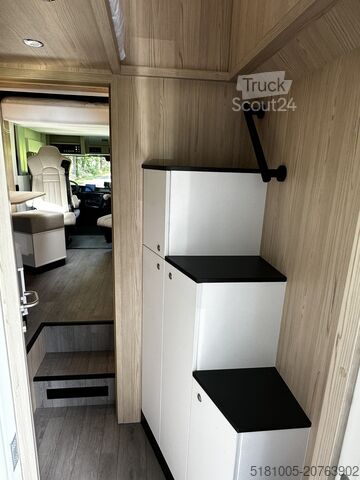 Zirgu transports Volvo FH 540 Jong gebrukt 7 paards plus living pop-ot...