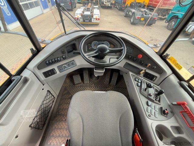 Οι υπολοιποι VOLVO A25G Dumper 9.570 h Baujahr 2021