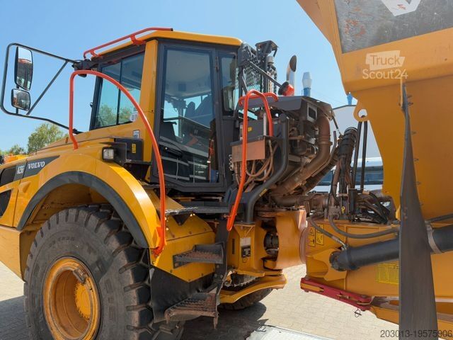 Οι υπολοιποι VOLVO A25G Dumper 10.066 h Baujahr 2021
