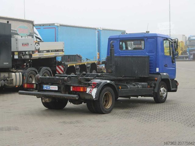 Hakowiec MAN LE 8.145 LC, EURO 3, HOOK CONTAINER, PNEU 80%