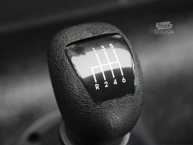 Hakowiec MAN LE 8.145 LC, EURO 3, HOOK CONTAINER, PNEU 80%