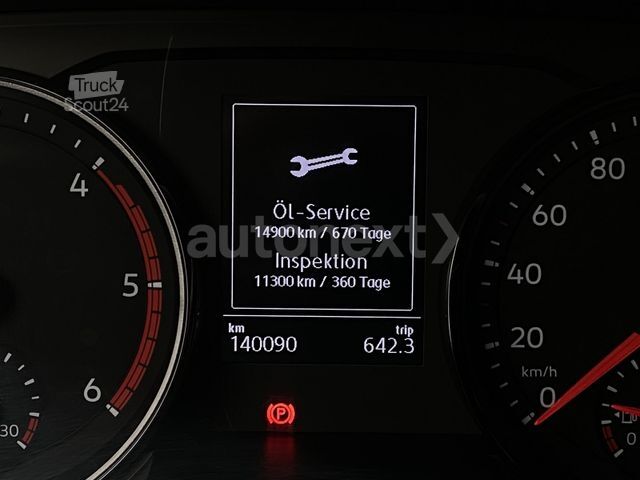 شاحنة صندوقية VOLKSWAGEN Crafter 35 *Ladebordwand* LED+NAVI+TEMPOMAT 4606