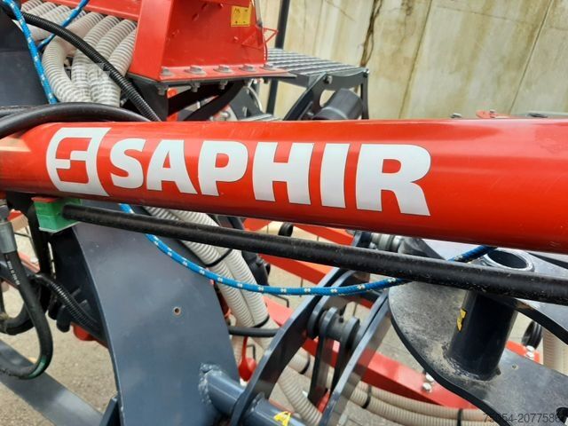 Cultivador de campo Grünlandstriegel mit Drillstar