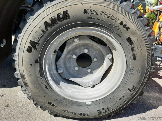 Traktor LAMBORGHINI EGO 55