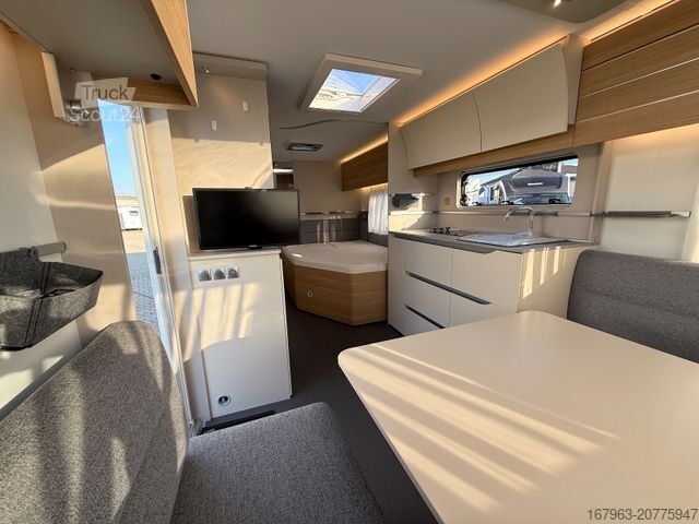 Bivalnik ADRIA 753UK Adora