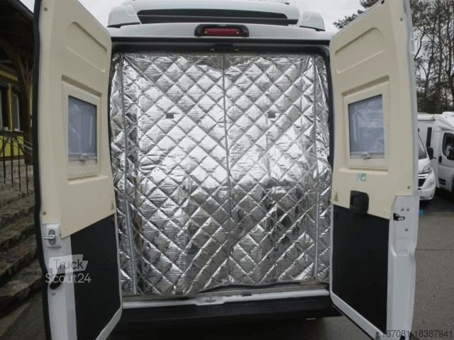 Camper van DREAMER Fun D55 UP Messe-Leipzig-Halle 5A-Stand33