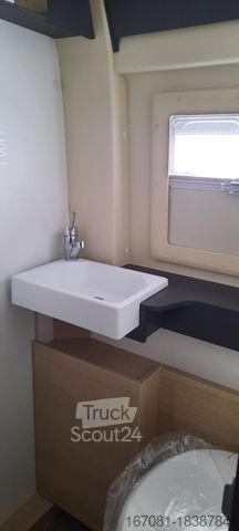 Camper van DREAMER Fun D55 UP Messe-Leipzig-Halle 5A-Stand33