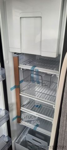 Camper van DREAMER Fun D55 UP Messe-Leipzig-Halle 5A-Stand33