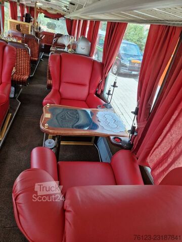 حافلة سياحية  Oldtimer Paket Saurer LC 4 und Volvo B 10 Lauber