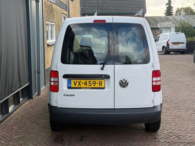 Volkswagen Caddy 1.6 TDI L1 Klimatyzacja Tempomat Serwisowany u dealera Półskórzana tapicerka VW Caddy 1.6 TDI L1 Clima Cruise Dealer Onderhoude...