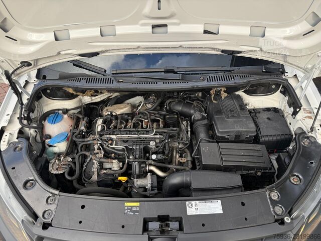 Volkswagen Caddy 1.6 TDI L1 Klimatyzacja Tempomat Serwisowany u dealera Półskórzana tapicerka VW Caddy 1.6 TDI L1 Clima Cruise Dealer Onderhoude...