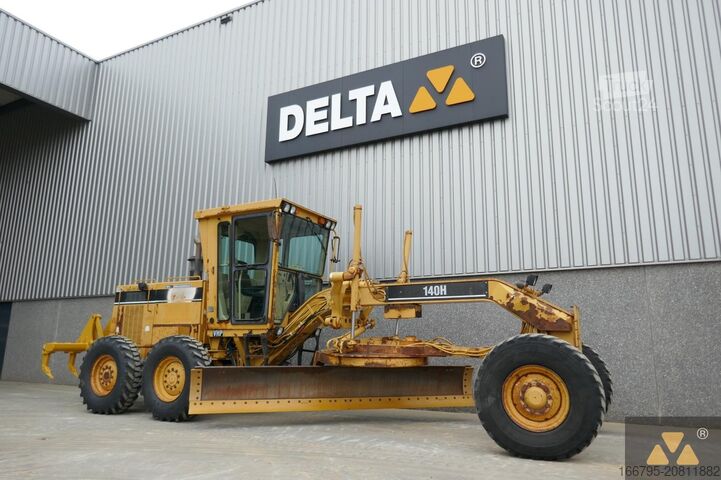 Грейдер Caterpillar 140H