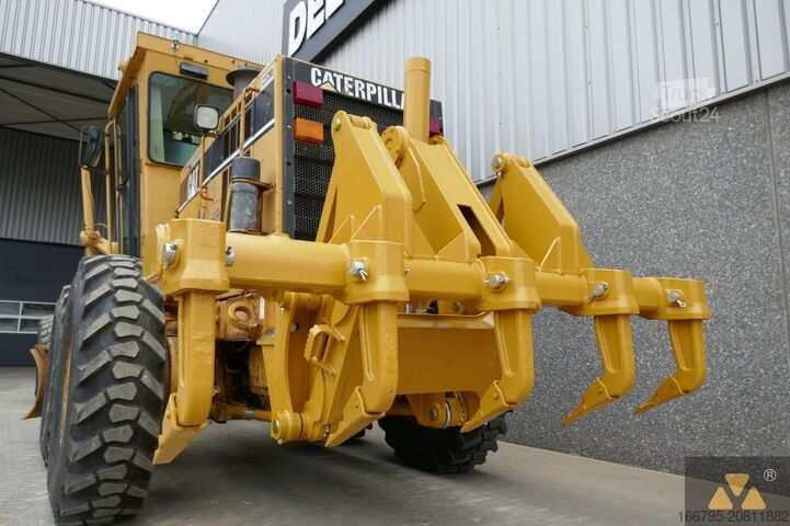 Грейдер Caterpillar 140H