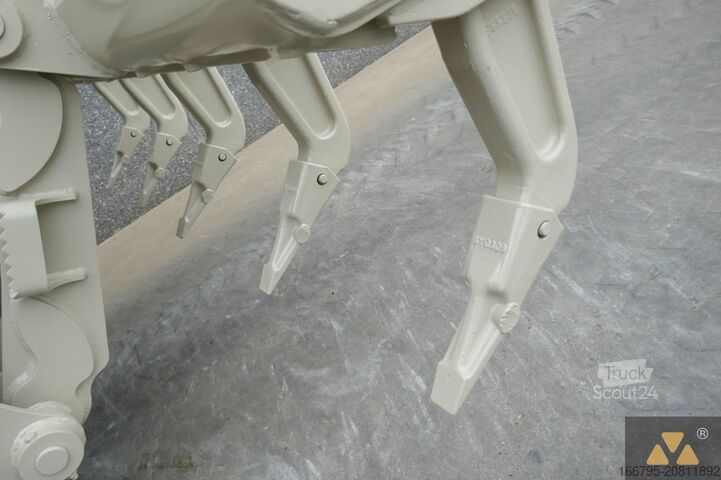 Grader Caterpillar 130G Ex-army