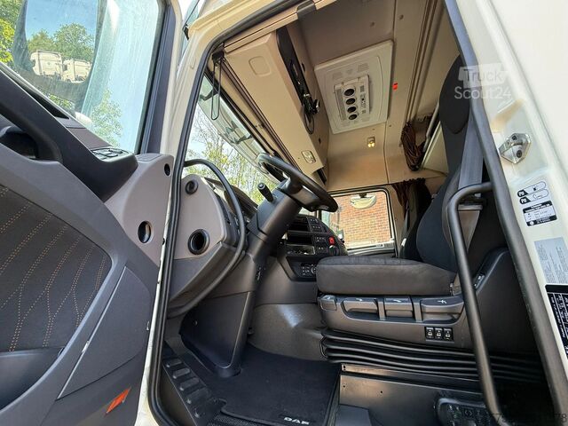 Standard-SZM DAF XF 480 6X2 FTP Space Cab Midlift Standairco 449...