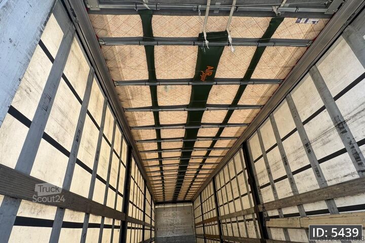 Posuvné plachty Schwarzmüller SPA 3/E / Taillift / Palletbox
