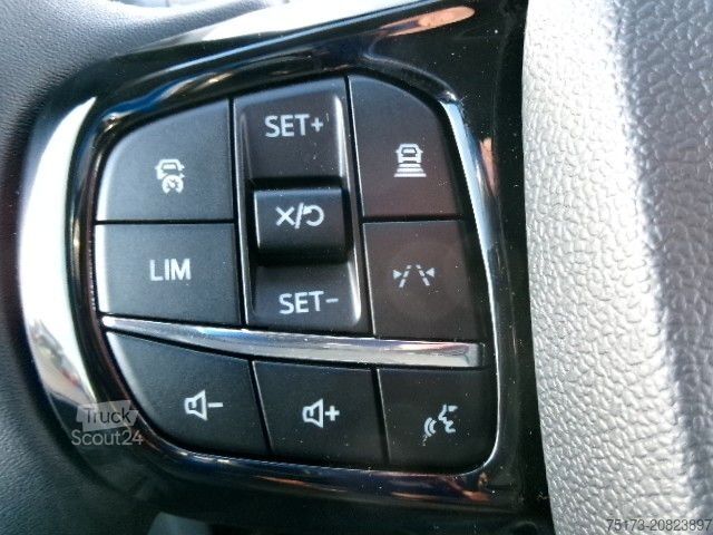 Minibus FORD Tourneo Custom Active 340L1 PHEV AHK Matrix 360K