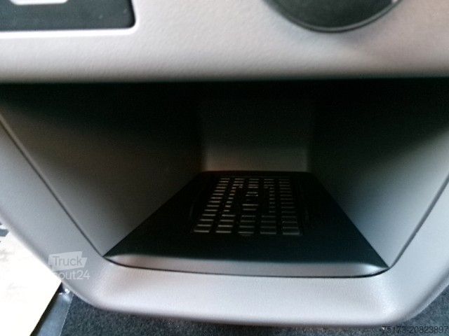 Minibus FORD Tourneo Custom Active 340L1 PHEV AHK Matrix 360K