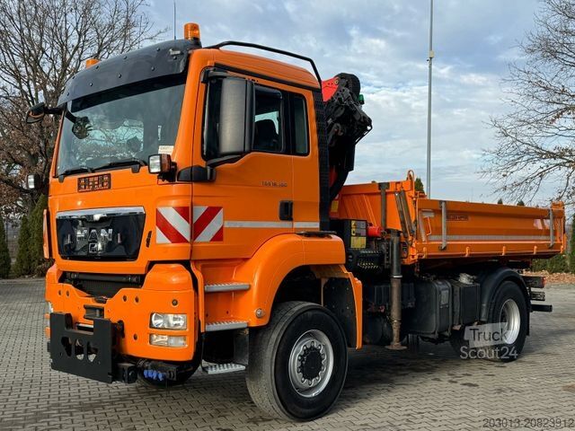 Gru montata su autocarro MAN TGS 18.360 4x4 Kipper Kran PALFINGER Winterd.