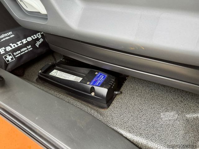 Gru montata su autocarro MAN TGS 18.360 4x4 Kipper Kran PALFINGER Winterd.