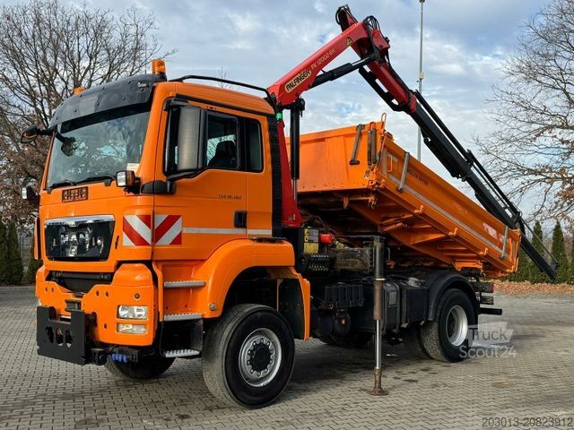 Gru montata su autocarro MAN TGS 18.360 4x4 Kipper Kran PALFINGER Winterd.