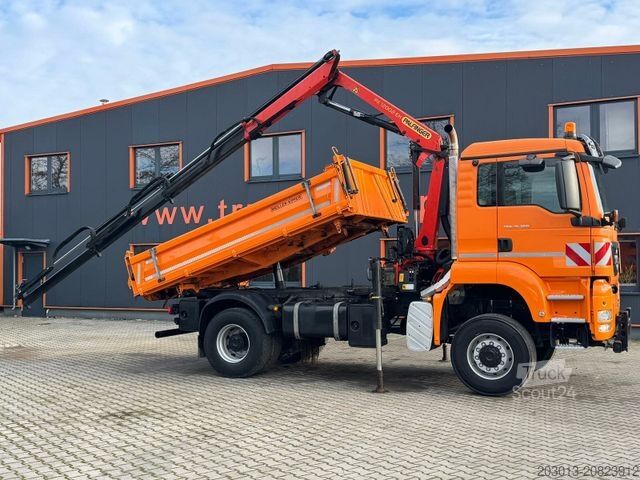 Gru montata su autocarro MAN TGS 18.360 4x4 Kipper Kran PALFINGER Winterd.