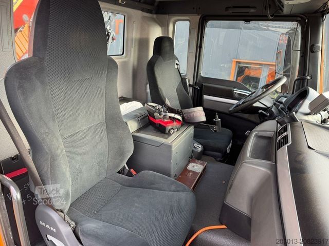 Autocarro ribaltabile MAN TGS 18.360 4x4 Kipper Kran PALFINGER Winterd.