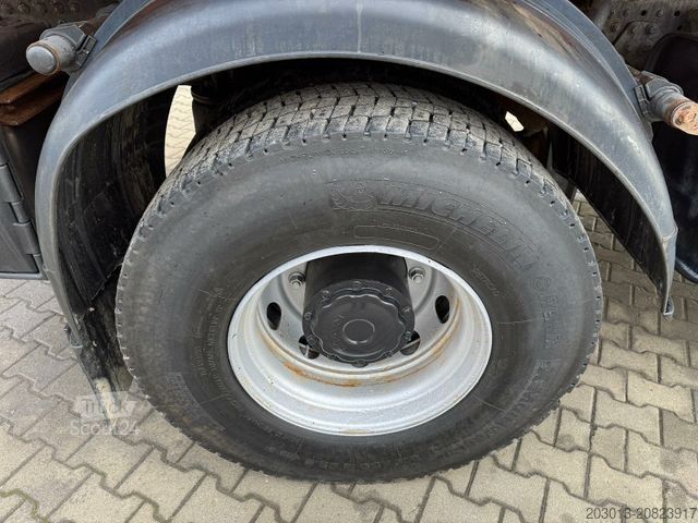 Autocarro ribaltabile MAN TGS 18.360 4x4 Kipper Kran PALFINGER Winterd.