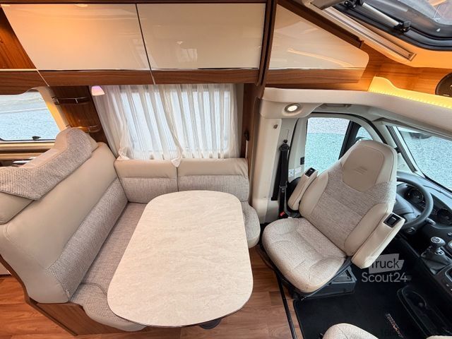 Autorulotă semi-integrată HYMER/ERIBA Tramp T 704 SL *-Solar*