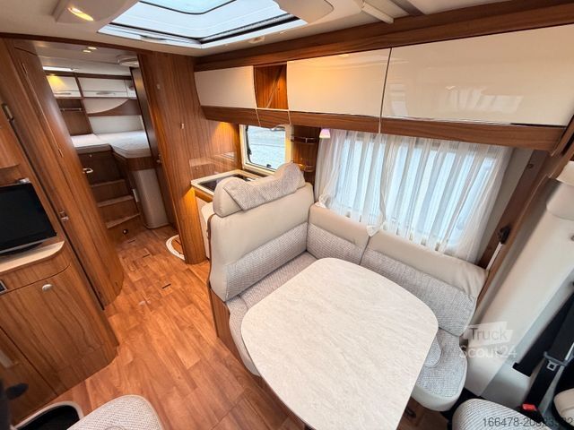 Autorulotă semi-integrată HYMER/ERIBA Tramp T 704 SL *-Solar*