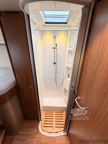 Autorulotă semi-integrată HYMER/ERIBA Tramp T 704 SL *-Solar*