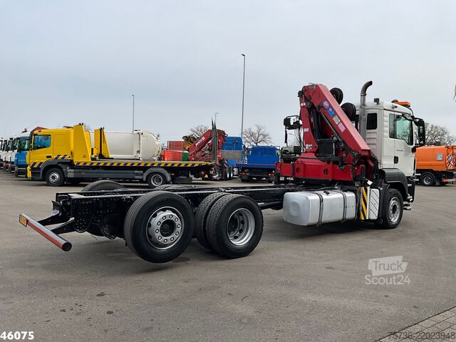 Chassis met cabine Man TGS 26.320 HMF 18 Tonmeter laadkraan