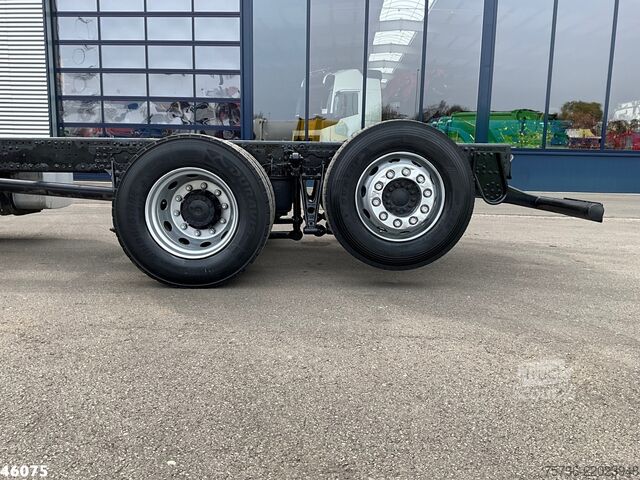 Chassis met cabine Man TGS 26.320 HMF 18 Tonmeter laadkraan