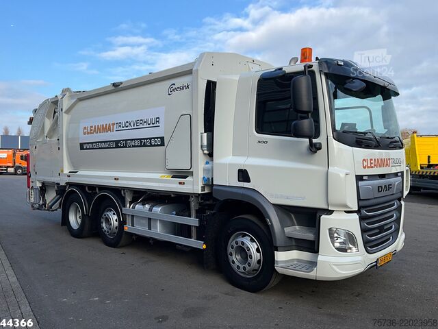 Véhicule de collecte des déchets DAF FAG CF 300 Geesink 20m³