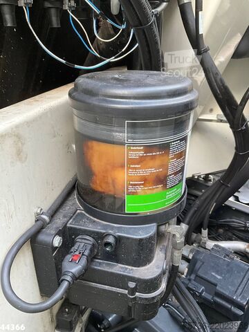 Véhicule de collecte des déchets DAF FAG CF 300 Geesink 20m³