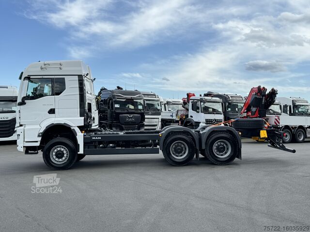 Șasiu de camion MAN TGS 33 520 Fahrgestell SOFORT VERFÜGBAR