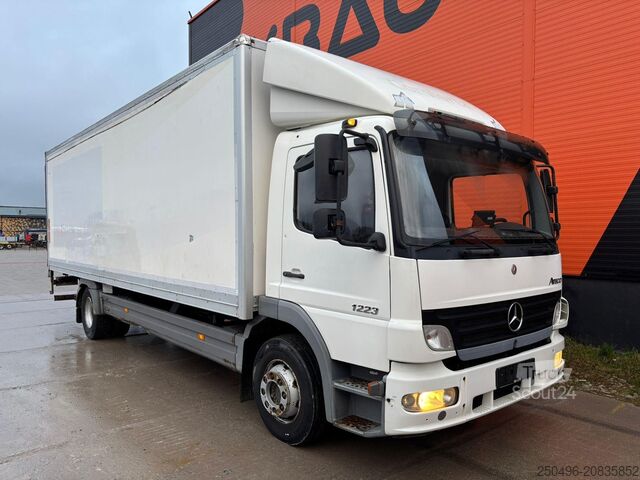Box body Mercedes-Benz Atego 1223 4x2 BOX HEATING / BOX L=7582 mm