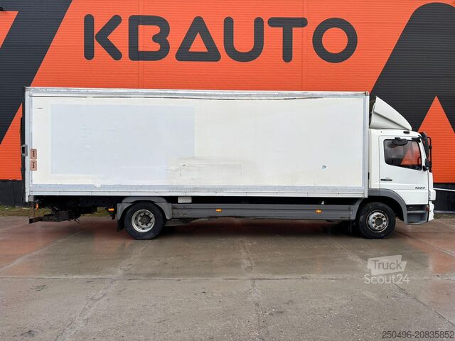 Box body Mercedes-Benz Atego 1223 4x2 BOX HEATING / BOX L=7582 mm